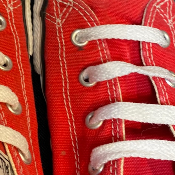 Converse All Star Low - Red Canvas / White Details - Youth size 3 - Picture 15 of 16